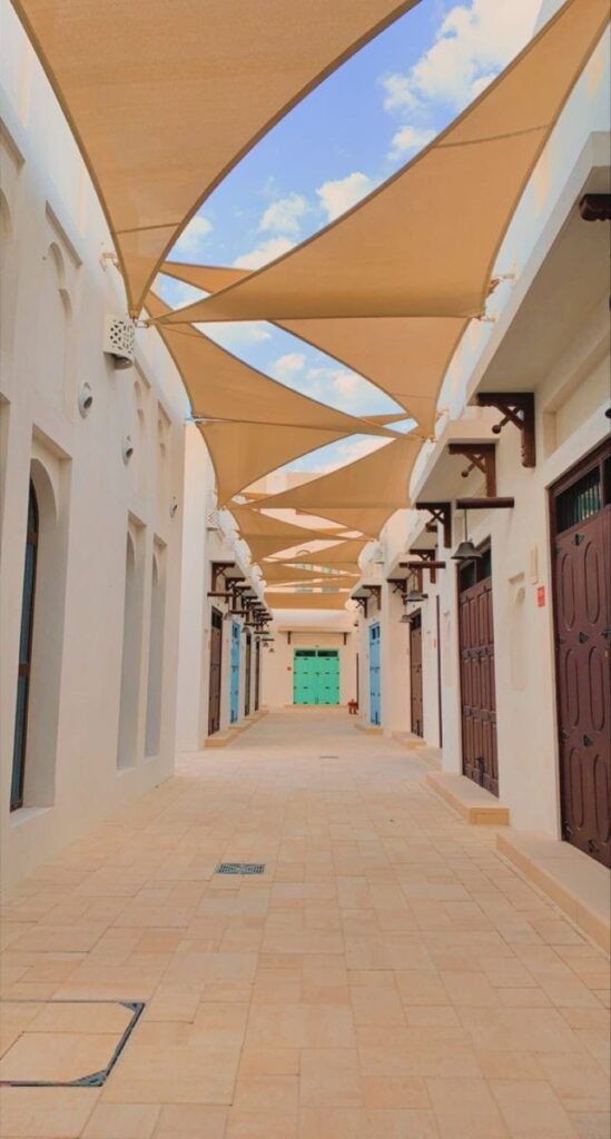 مظلات ممرات