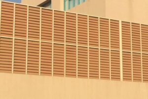  سواتر بديل الخشب