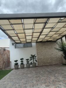 مظلات مجدول في مكة