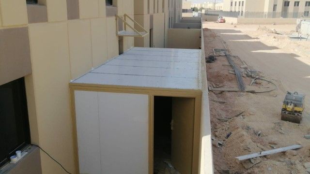 مستودعات ساندوتش بانل