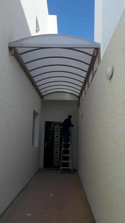 تغطية ممرات باللكسان