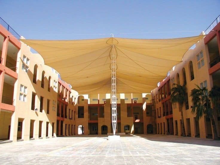 مظلات شد إنشائي