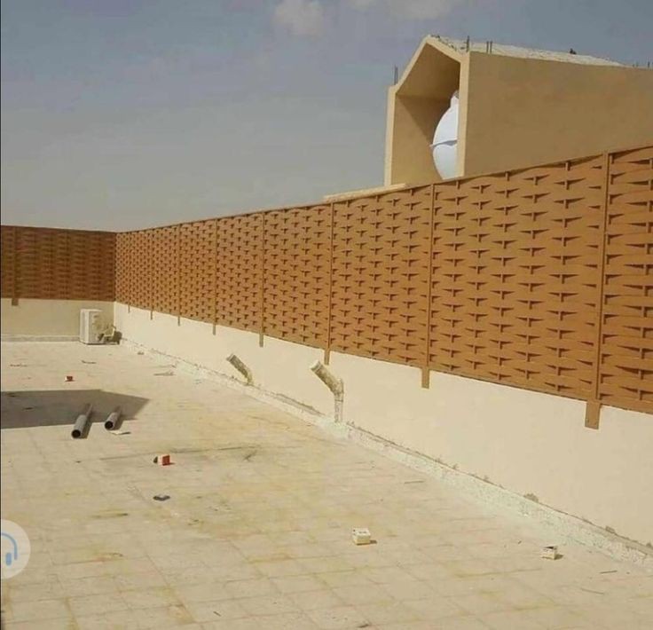 سواتر خشب مجدول في مكة